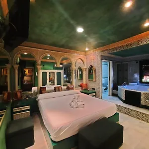 https://hostal-avenida-andalucia-by-bossh-hotels.es-andalucia.com