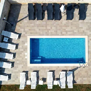 apartments-villa-adamovic.in-istria.net/